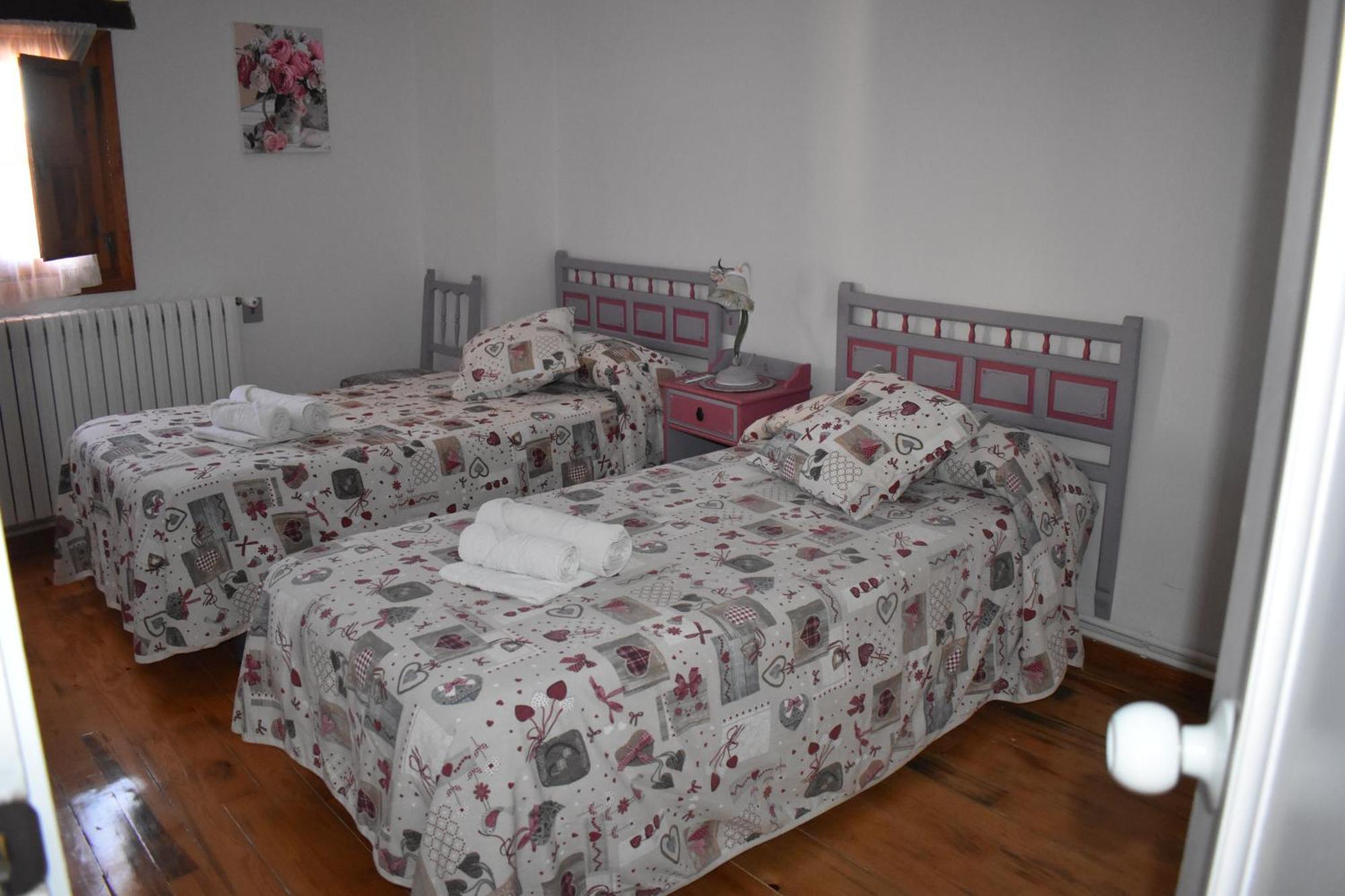 Casa Rural La Endrina Terriente Exteriör bild